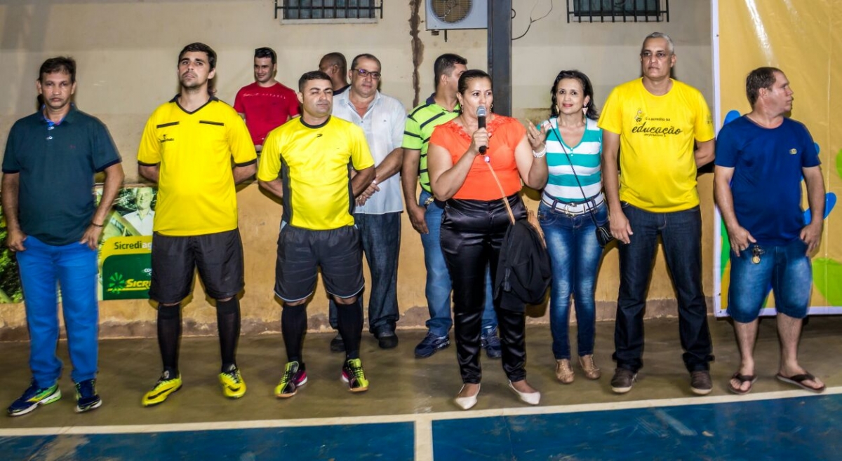 A vereadora Maria Aparecida de Oliveira tem participado ativamente das atividades do municpio.