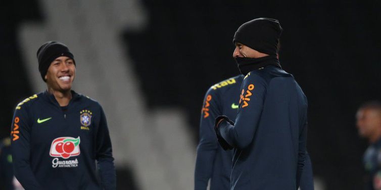 O atacante Roberto Firmino dever estar em campo hoje. Ele participou dos treinos nessa segunda-feira - Direitos reservados/Lucas Figueiredo - CBF