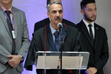 O desembargador Carlos Alberto Alves da Rocha, durante cerimnia de posse do TJ