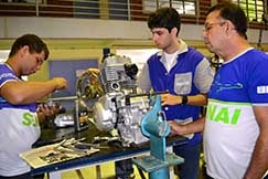 Alunos do Senai, durante curso em Cuiab