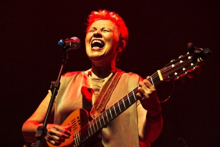 Artista Lucina continua fazendo shows independentes pelo Brasil