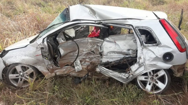 Fiesta era conduzido por Cleverson Fernandes, que morreu no local. Demais envolvidos n�o tiveram nomes revelados