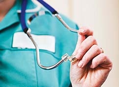 Das 132 vagas disponibilizadas aps o fim da cooperao entre o Brasil e Cuba, ainda faltam 55 mdicos para o programa em MT