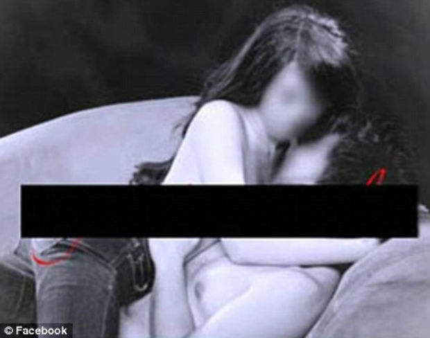 Professora publica fotos seminua no Facebook.