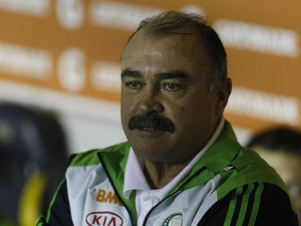 Murtosa vai comandar o Palmeiras em campo, j que Felipo est suspenso