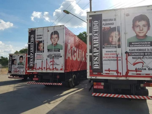 Sensibilizada pela causa, empresa guia Sul adesiva frota para circular nas rodovias de MT