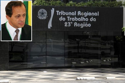 O juiz Edilson Ribeiro da Silva, que assina a deciso