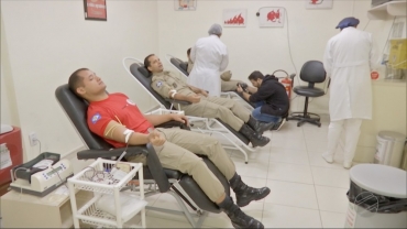 Doao feita por bombeiros em campanhas anteriores  Foto: TVCA/ Reproduo