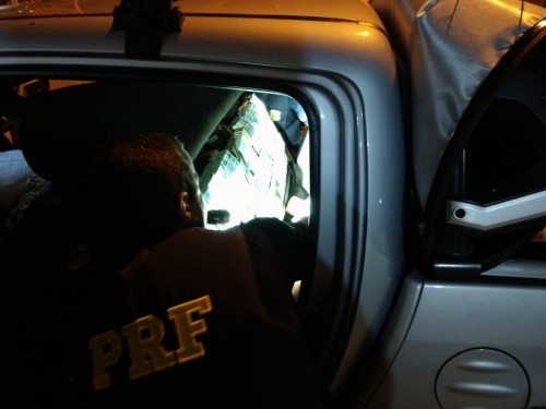 Em abordagem, PRF flagra R$ 4 mi em espcie escondidos no carro e isso levanta suspeita