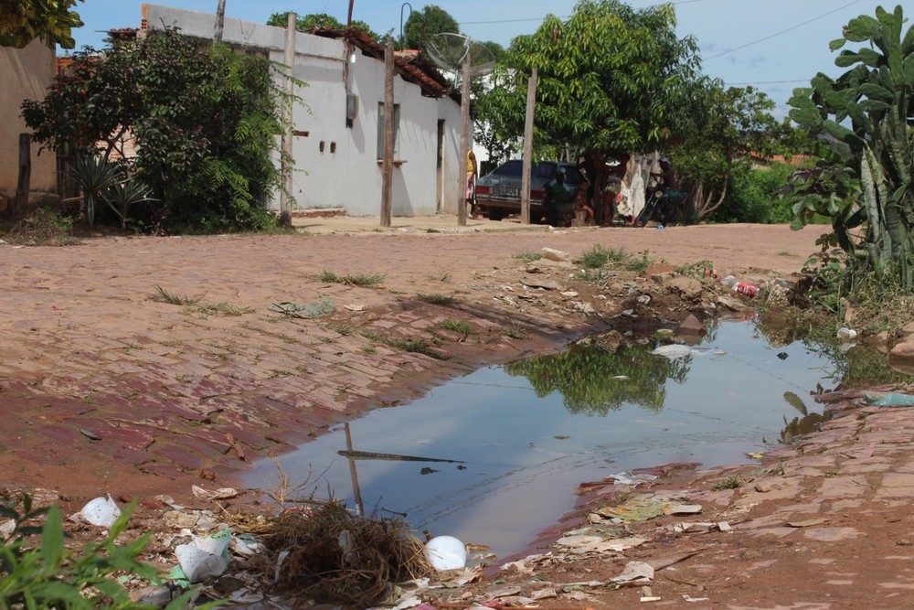 Em MT, 34,9% dos domiclio tm acesso  rede ou de fossa ligada  rede  Foto: Patrcia Andrade/G1