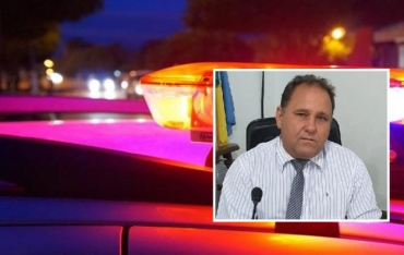 Vereador Sedeval Arajo foi algemado pela Polcia Militar e encaminhado, na viatura,  delegacia da Polcia Civil