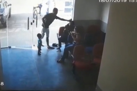 Agresso aconteceu dentro da delegacia de Polcia Civil de Pocon