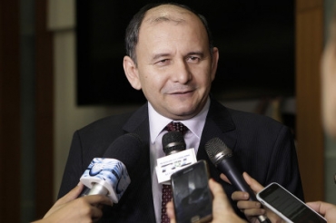 O conselheiro interino Isaias Lopes da Cunha, relator das contas do Taques