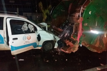 Na Estrada do Moinho, gari ficou ferido aps ser 