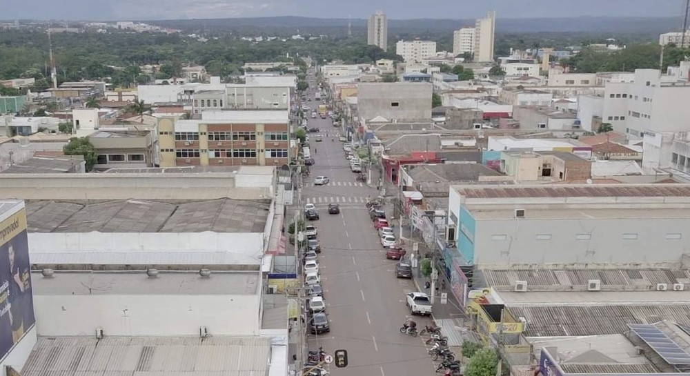 Covid-19: Comrcios e shoppings so fechados e prefeitura de Rondonpolis (MT) suspende transporte  Foto: Divulgao
