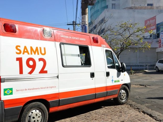 Ambulncia do Samu  Foto: Amanda Sampaio/G1 MT