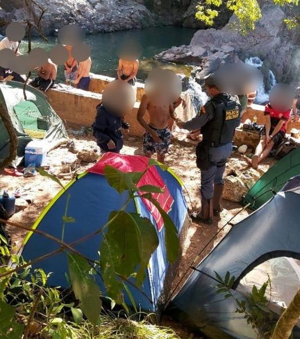 Polcia determinou a sada dos turistas do local  Foto: Prefeitura de Nobres-MT