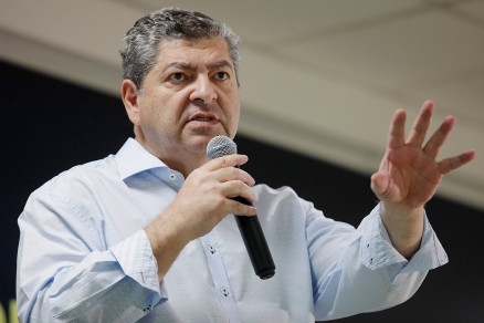 O presidente do TCE, Guilherme Maluf, que  favorvel ao adiamento da eleio