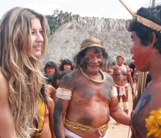 A iniciativa dá continuidade a outro projeto que iniciou com a campanha Y Ikatu Xingu, em 2006 — Foto: Reprodução/Lulu Costa