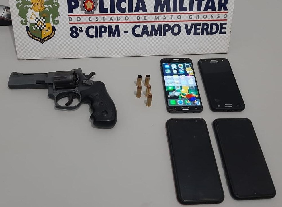 Arma foi apreendida pela PM  Foto: PM/MT