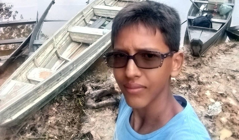 Deivid Augusto Vieira de Andrade, de 15 anos, morreu atingido por suposto tiro acidental  Foto: Facebook