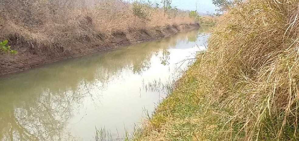 Curso de rio foi desviado aps obra para favorecer fazenda em MT  Foto: Polcia Militar