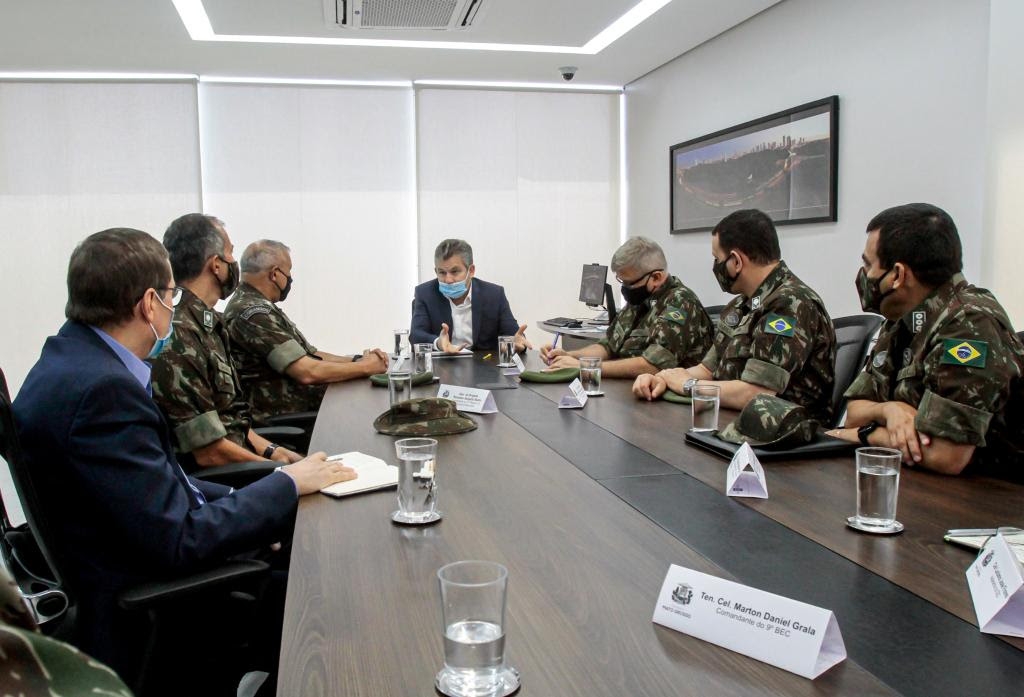 Governo do Estado e Exrcito reforaram a parceria para atuao em conjunto - Foto por: Michel Alvim - SECOM/MT