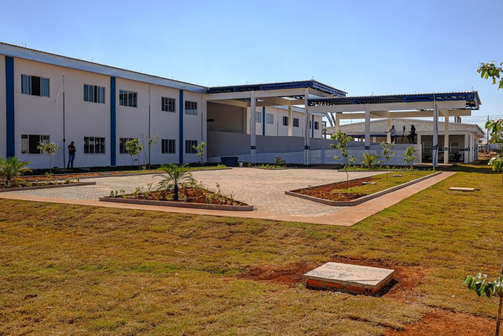 obra reforma escola - Foto por: Escola Estadual Vereador Bento Muniz, localizada no bairro Altos do Tarum em Tangar da Serra