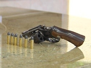 Arma usada pela idosa para ameaar o gerente