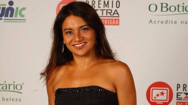 Dira Paes  parada em blitz da Lei Seca