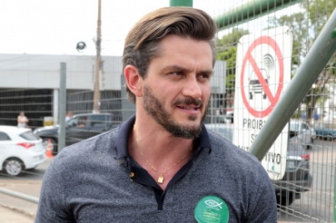 O cirurgio plstico Marcos Harter, que atua em Mato Grosso