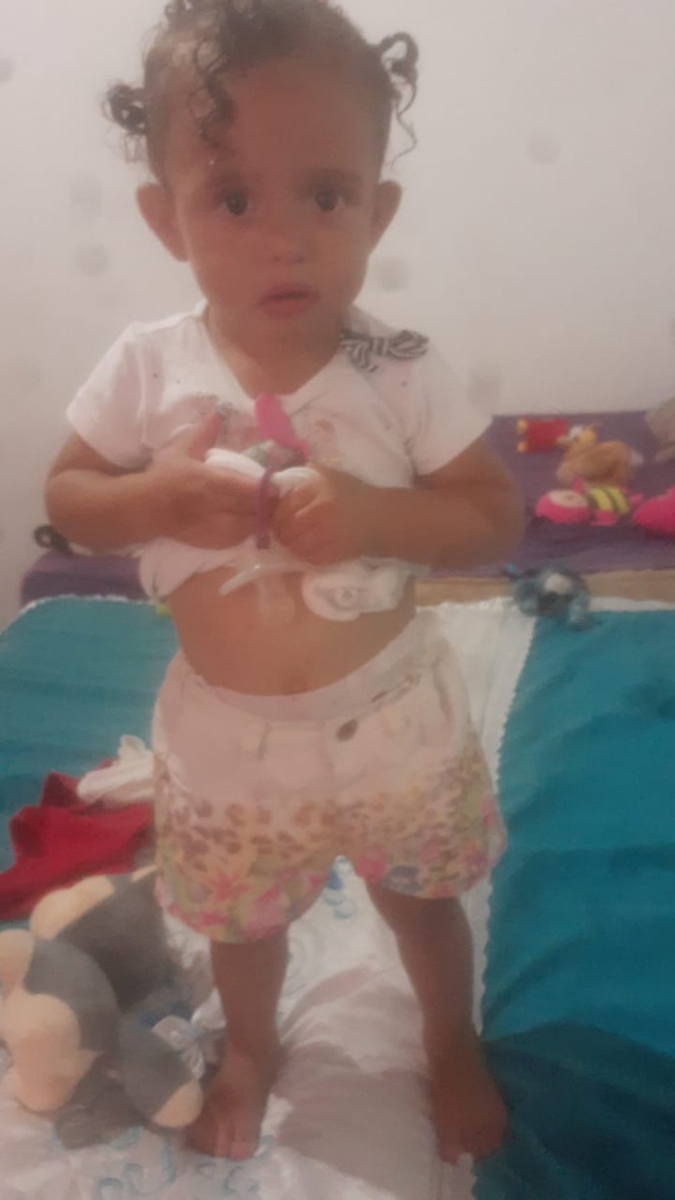 Jhennifer Vitria de Oliveira Pereira foi diagnosticada com refluxo oculto patolgico grave e alergia a protena do leite da vaca  Foto: Arquivo pessoal