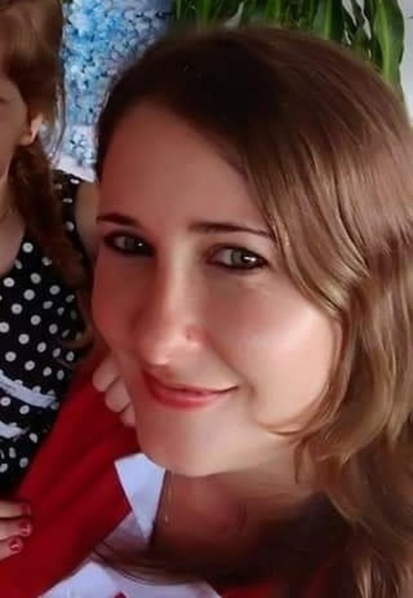 Franciele Bergamin, de 29 anos, morreu aps ser picada por uma cobra  Foto: Facebook/Reproduo