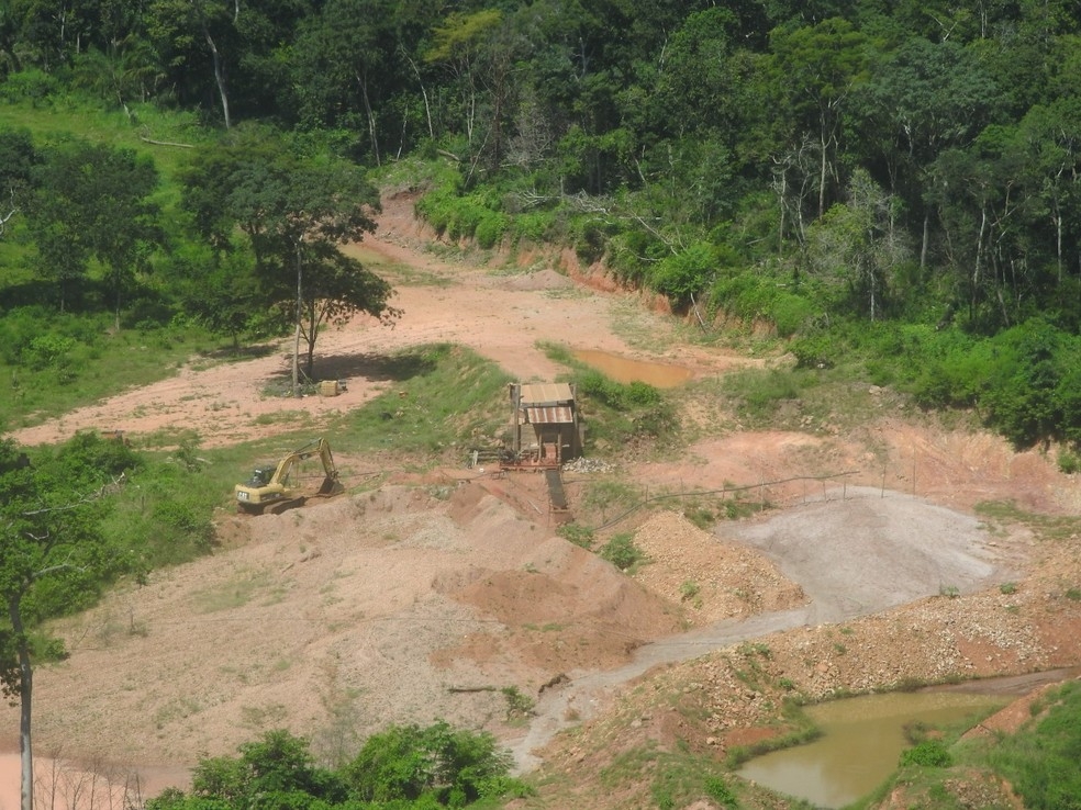 Regio rural de Nova Lacerda (MT) era explorada ilegalmente  Foto: Polcia Civil-MT