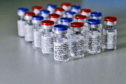 Frascos da vacina Sputnik, cuja importao foi aprovada pela Anvisa