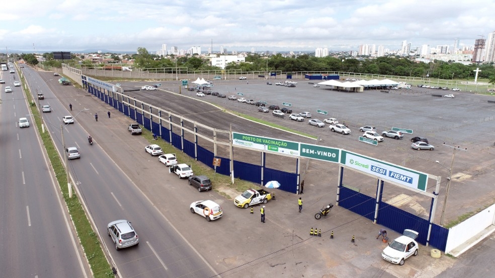 Polo de vacinao SESI Papa, em Cuiab  Foto: Luiz Alves/Prefeitura de Cuiab