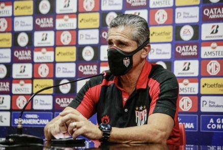 O novo tcnico do Cuiab, Jorginho Campos