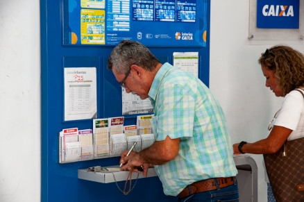 Em Vrzea Grande, trs foram premiados com R$ 1,7 mil