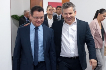O deputado Eduardo Botelho e o governador Mauro Mendes