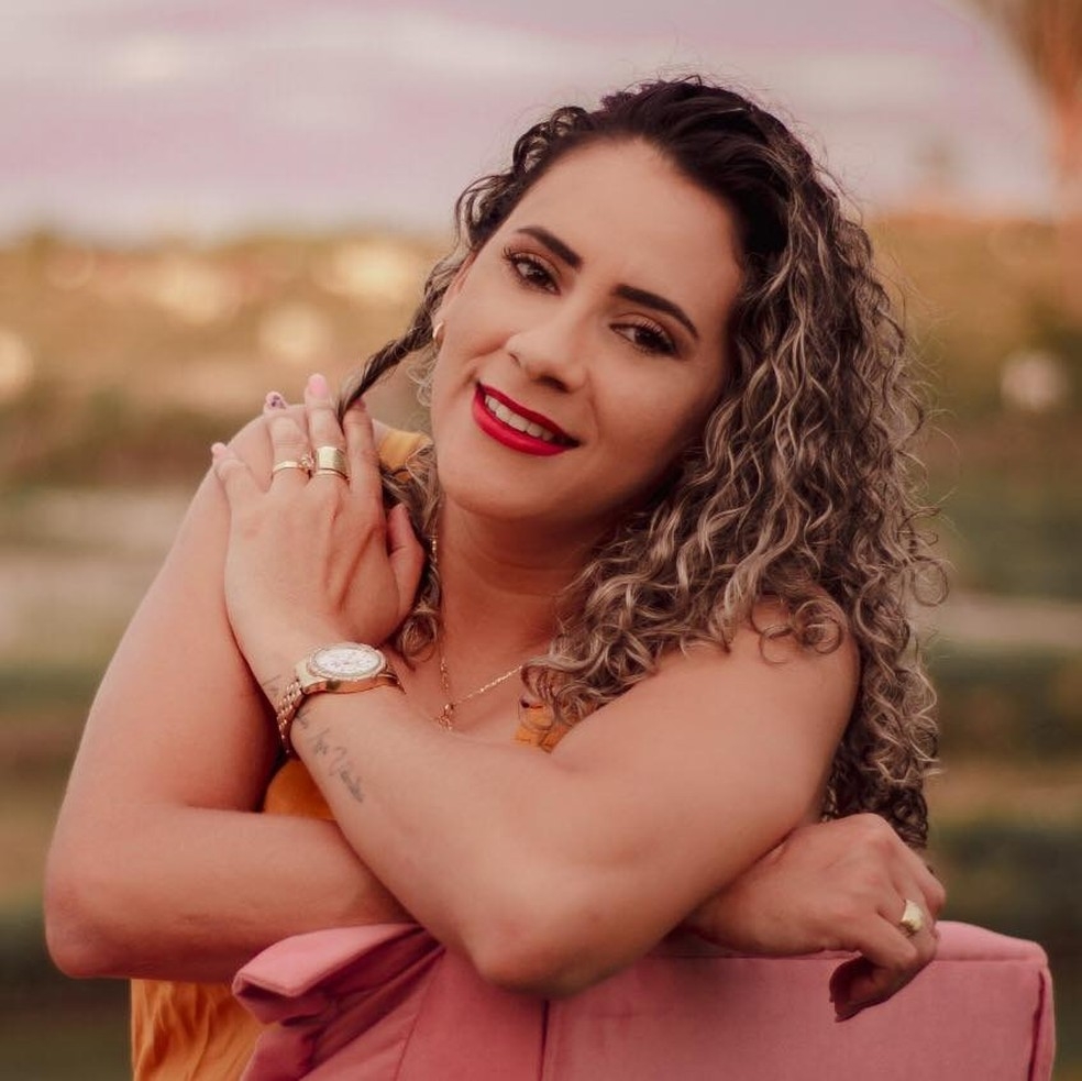 Andrea Ramos Costa, de 31 anos, foi encontrada morta na porta de uma serraria em Colniza  Foto: Facebook