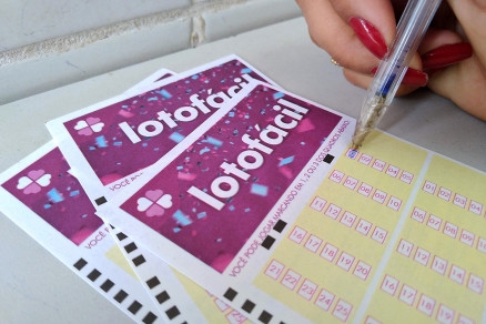 Foram sorteados no Concurso 2.319 os nmeros 02-03-08-12-13-14-15-16-17-19-21-22-23-24-25.