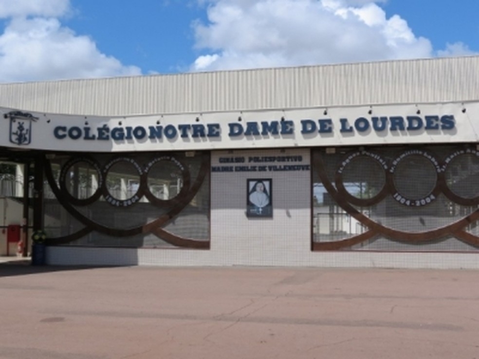 Colgio Notre Dame de Lourdes afastou professora por fazer comentrios de carter poltico-partidrio em sala de aula  Foto: Sinepe-MT/Divulgao