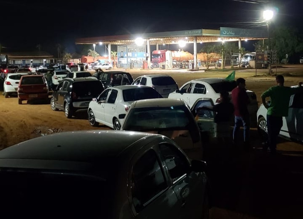 Motoristas temem falta de combustveis em Sinop por causa de bloqueios nas BRs