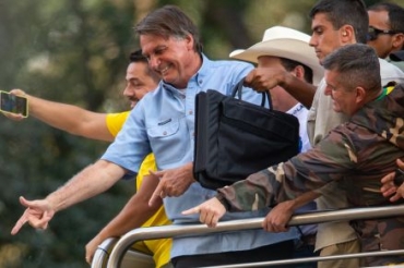 Discurso de Bolsonaro pode travar economia e estender escalada da infla��o at� 2022