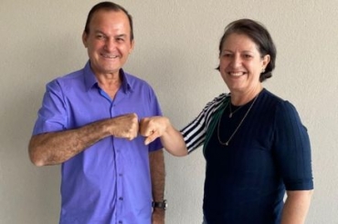 O prefeito Waldeci Barga e a vice Ftima Martini, que reverteram cassao