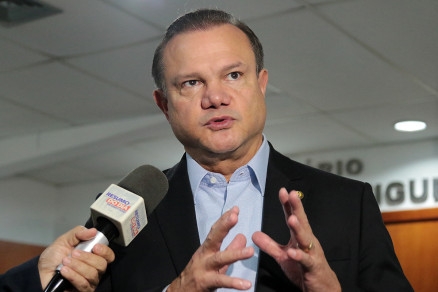 O senador Wellington Fagundes, que aparece em lista da Elite Parlamentar