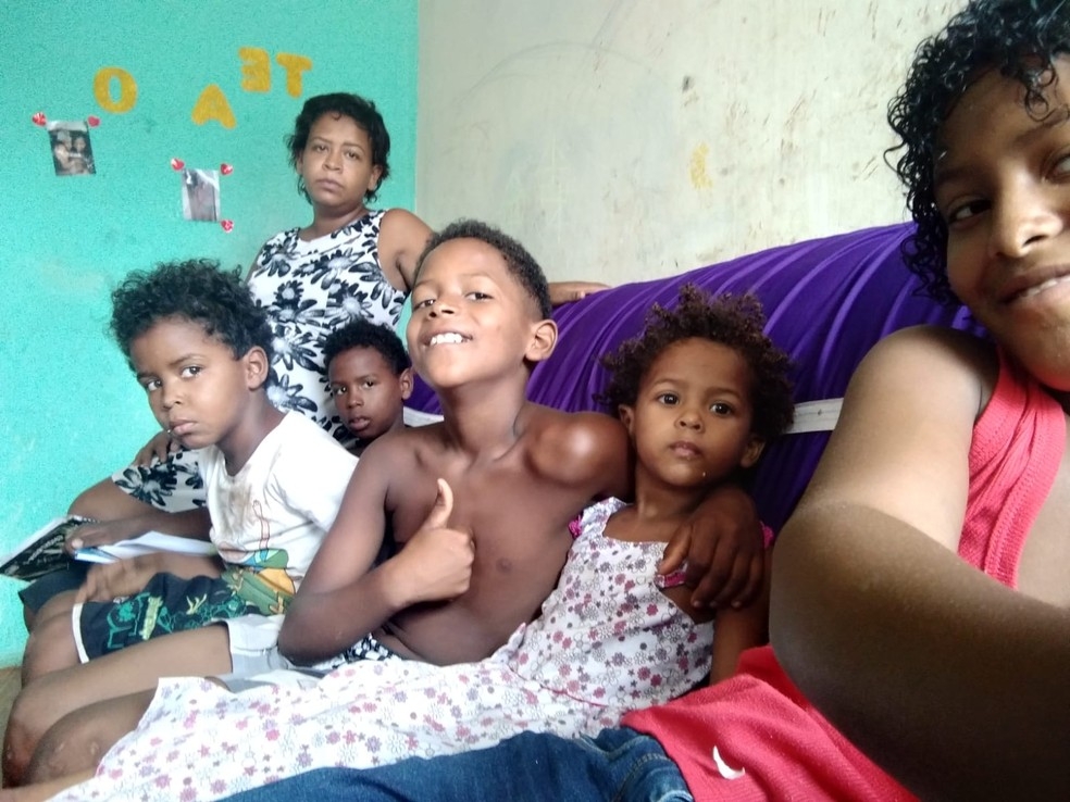 Famlia precisa de doaes para conseguir se manter em Vrzea Grande (MT)  Foto: Arquivo pessoal/ Laleska Aparecida Nascimento Vieira
