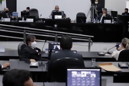 Cmara convoca suplentes e vota nesta tera-feira pedido de impeachment