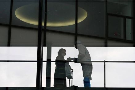 Secretrios de Sade comemoram deciso de Barroso de exigir passaporte da vacina