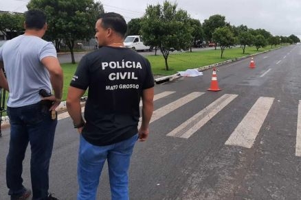 A Polcia Civil isolou a rea para trabalhar na percia do local